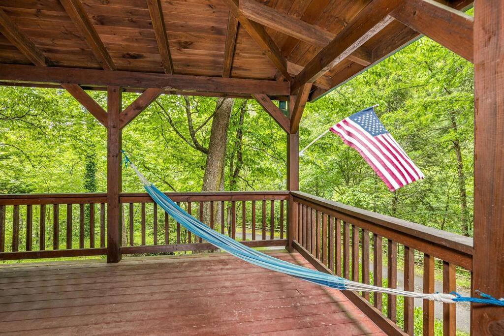 Pigeonforge Cabin Game Roomdog Friendlyhot Tub Pigeon Forge Exteriör bild