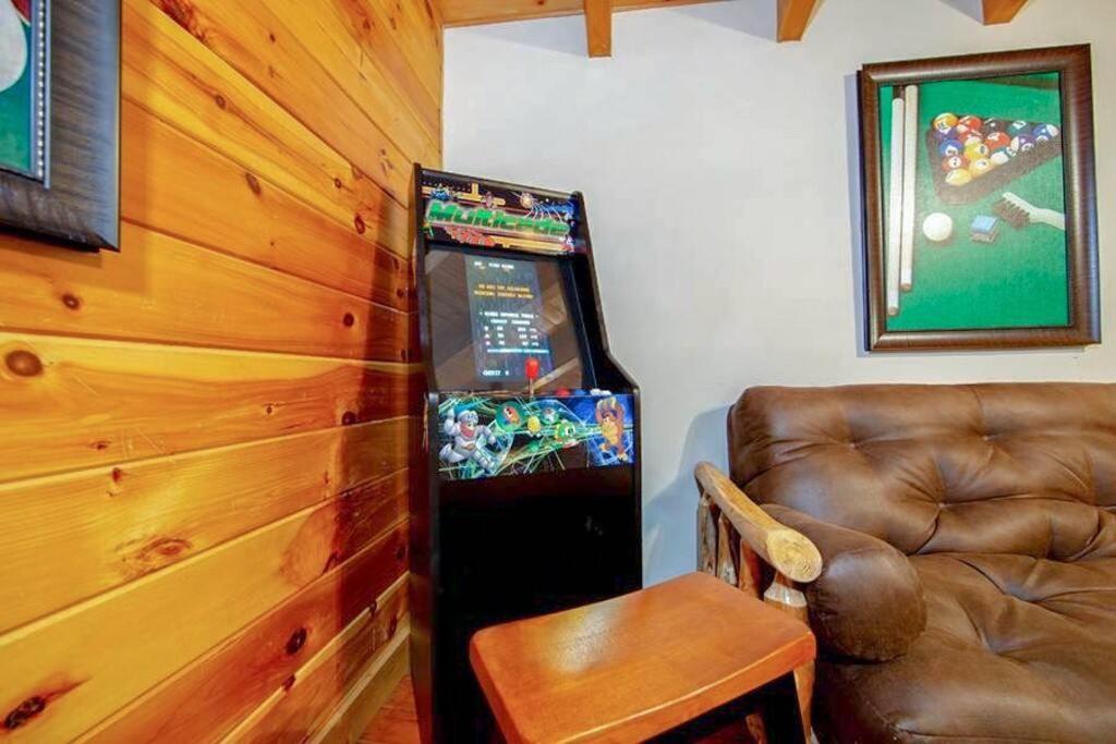 Pigeonforge Cabin Game Roomdog Friendlyhot Tub Pigeon Forge Exteriör bild