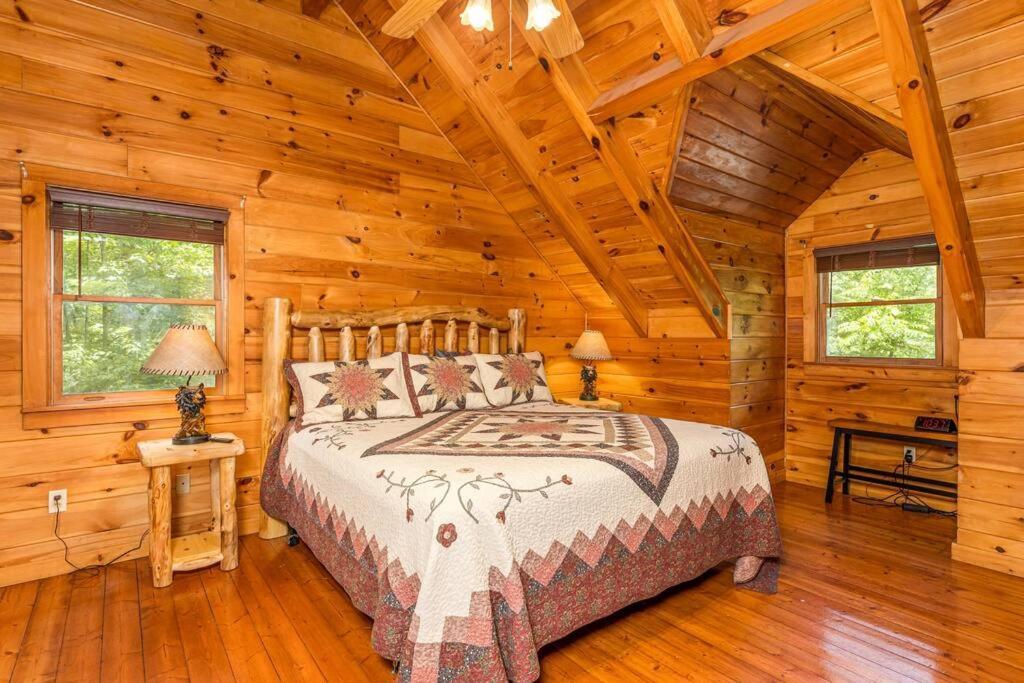 Pigeonforge Cabin Game Roomdog Friendlyhot Tub Pigeon Forge Exteriör bild